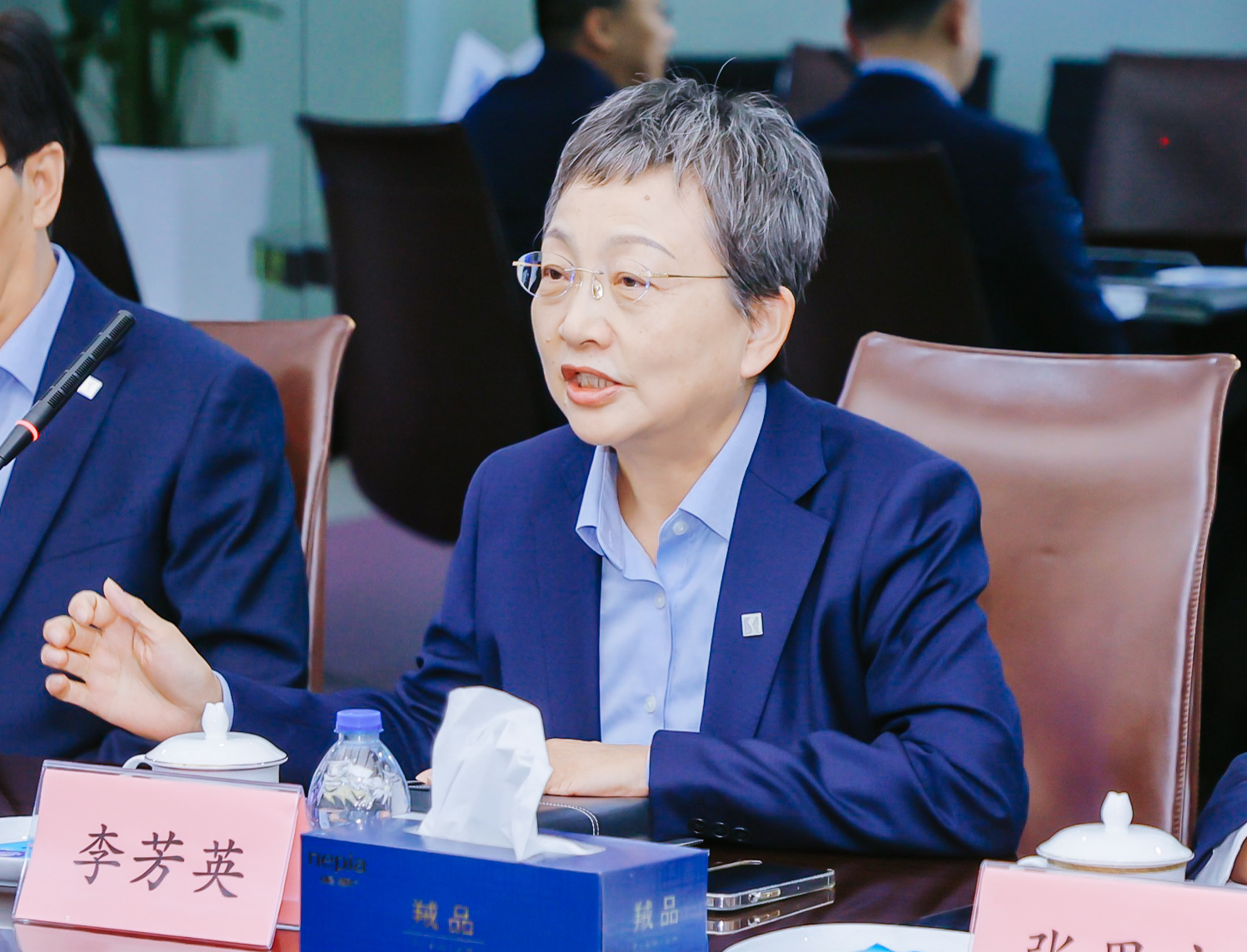 中國石化領(lǐng)導(dǎo)劉會友、張建闊一行蒞臨神開參觀考察(圖2)